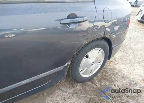 2006 Honda Civic Hybrid z USA, uszkodzony, nr VIN JHMFA36296S022902